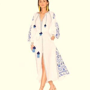 The Pearl Pagoda 100% Linen White Embroidered Long Sleeve Grecian Maxi Dress M
